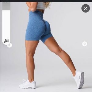 NVGTN scrunch shorts - blue